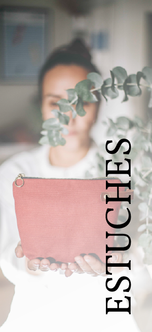 a person holding a pink bag