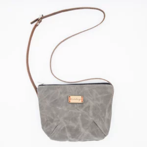 bolso asa larga de cuero y color gris